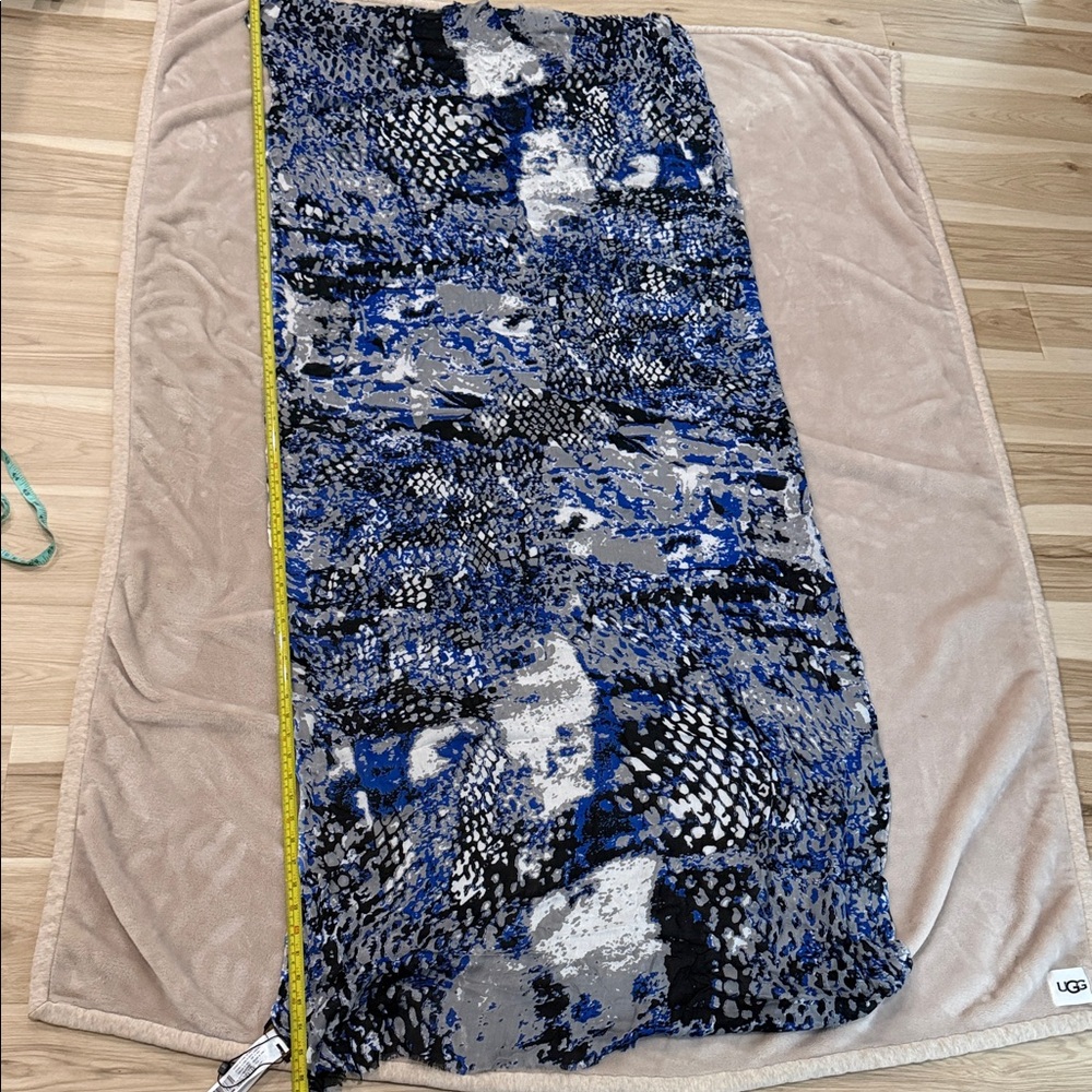 Adolfo Dominguez Scarf